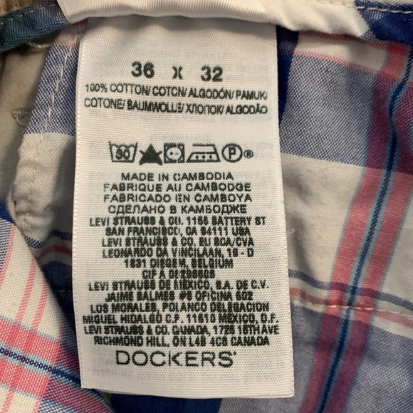 Dockers Men’s Khakis, Size 36 x 32 - Picture 7 of 12